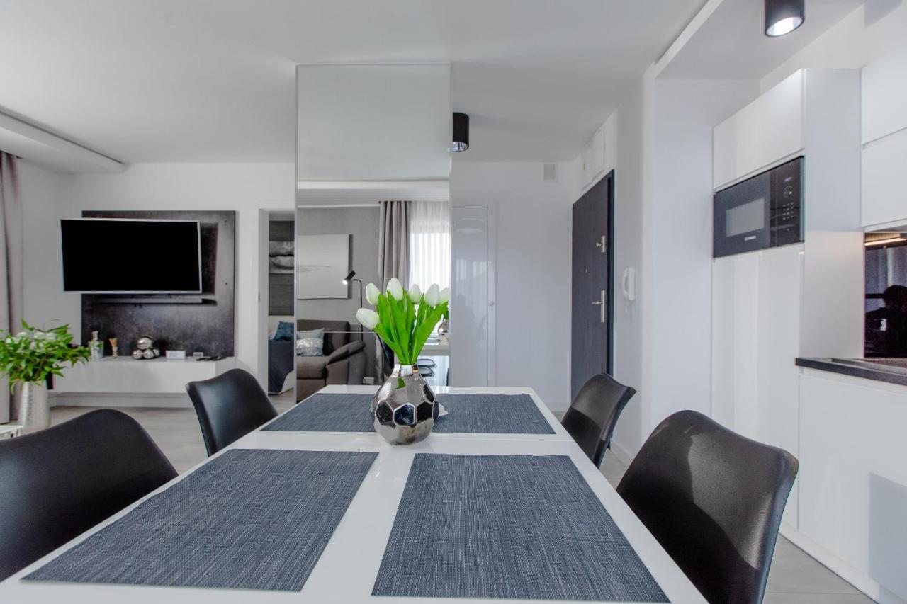 Apartament Linia Komfortu Gardenia Dziwnow Z Widokiem Na Morze Epapartamenty المظهر الخارجي الصورة